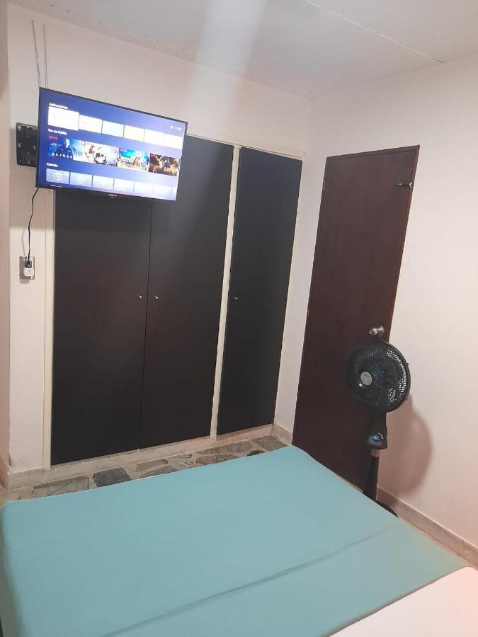 Vip Apartasuites Rosales Medellín Exterior foto