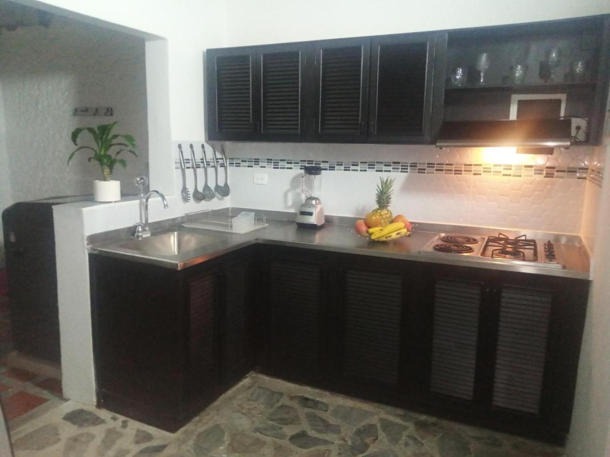 Vip Apartasuites Rosales Medellín Exterior foto
